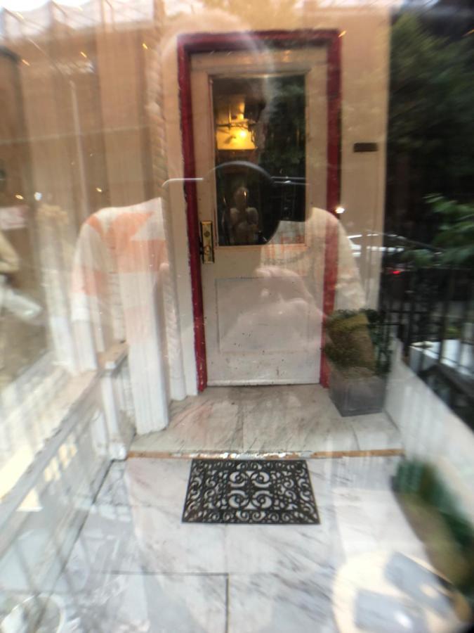 Private Room In Manhattan New York Exterior photo